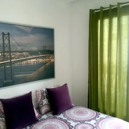 Arts, Cultural & Design District With A Sunny View Lejlighed